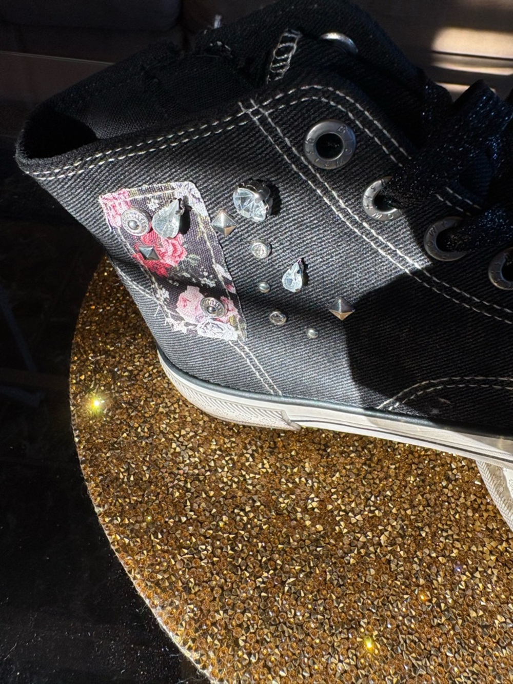 Blowfish Malibu NWT Black Canvas High-Top Sneakers/embellished stones. Size 7 - Picture 4 of 9